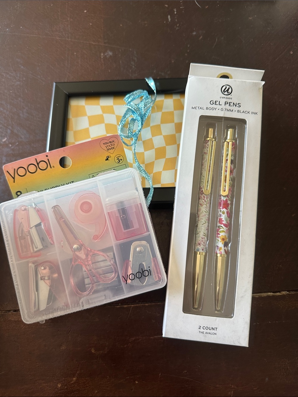 Yoobi Pink Mini Desk Stapler & Accessories Kit with Floral Gold Gel Pens